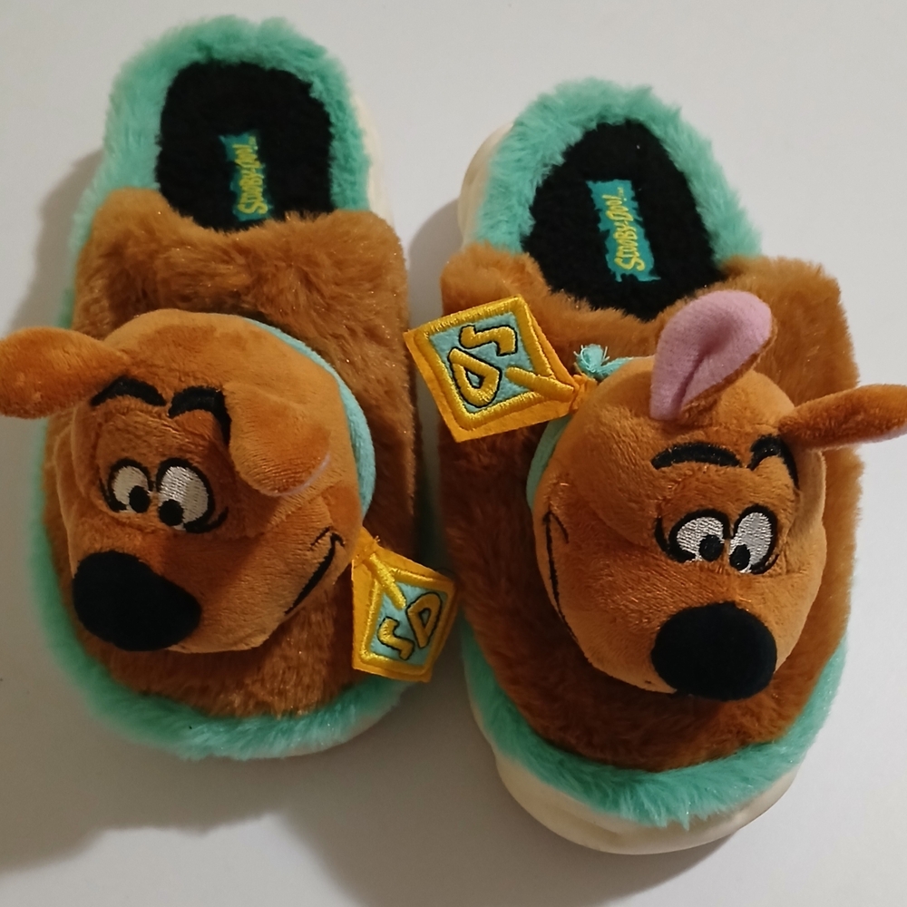 Scooby-Doo Brown and Green Women's Slippers
